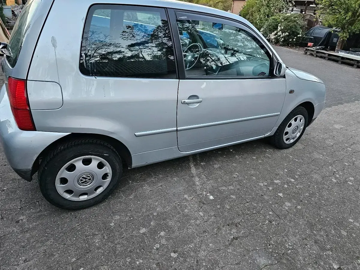 Second-hand VW Lupo 50 CP (36 kW) 2004 Argintiu Hatchback