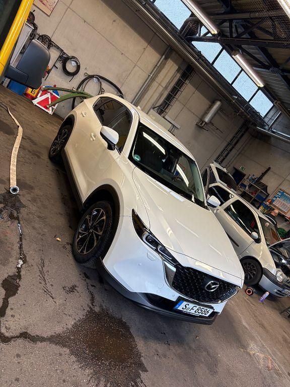 Weiß Gebraucht 2024 Mazda CX-5 Exclusive SUV | 35.399 € (Fairer Preis) - Bild 1/4