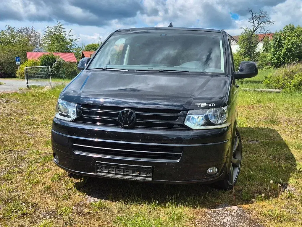 Gebraucht VW Multivan Team 179 PS (131 kW) 2010 Schwarz Van / Kleinbus