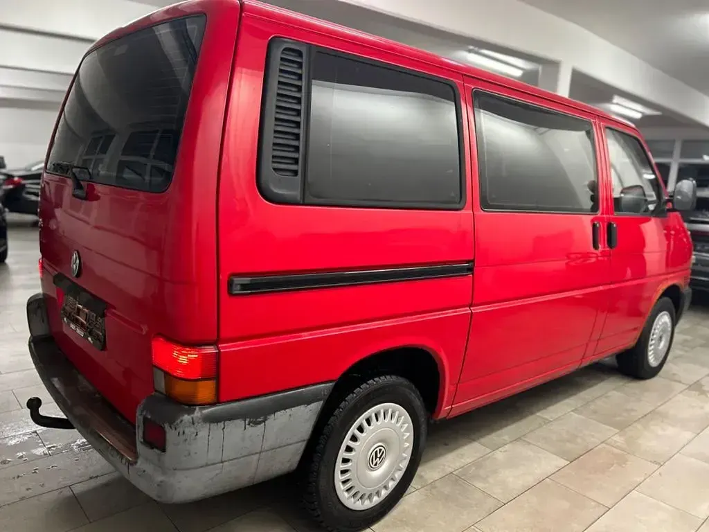 Gebraucht VW Multivan 88 PS (64 kW) 2000 Tornadorot Van / Kleinbus