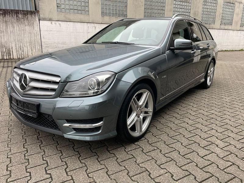 Grau Gebraucht 2012 Mercedes C350 AMG Limousine | 13.650 € (Guter Preis) - Bild 1/4