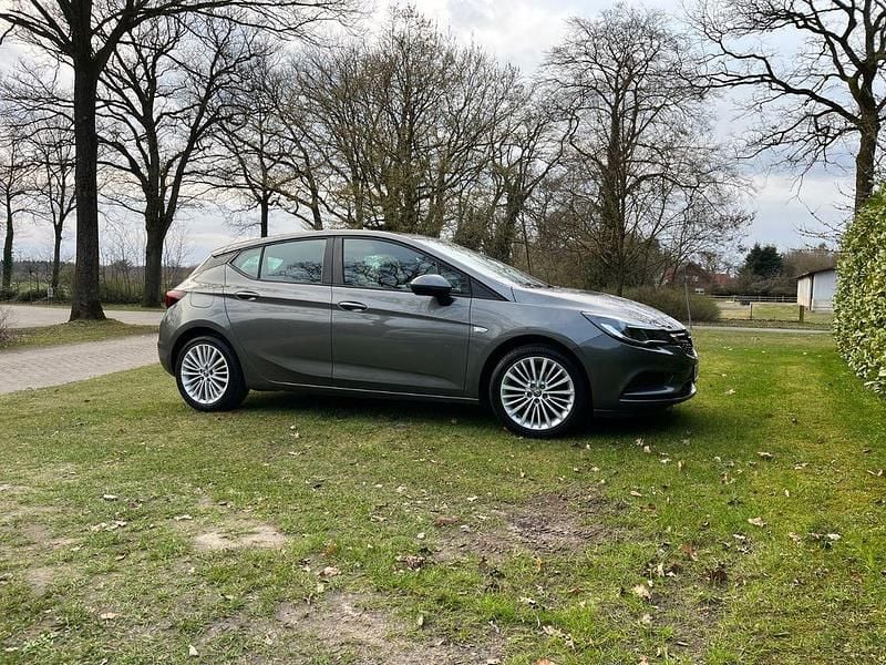 Gebraucht Opel Astra Business 101 PS (74 kW) 2018 Grau Kombi