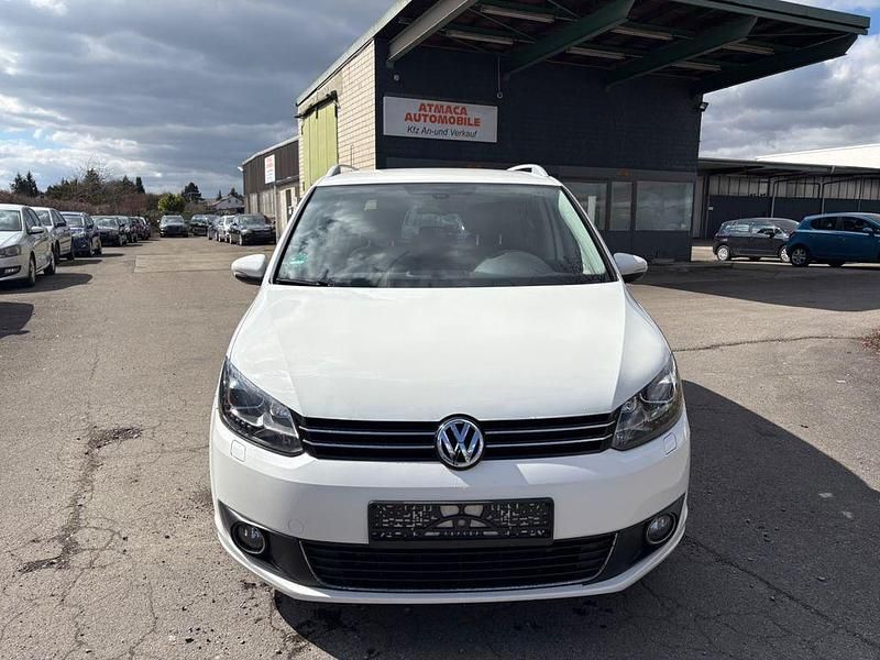 Gebraucht VW Touran Highline 140 PS (102 kW) 2013 Weiß Van / Kleinbus