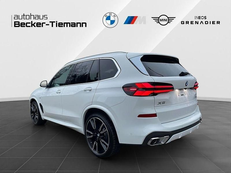 Neu BMW X5 Exclusive 352 PS (258 kW) 2025 Weiß SUV