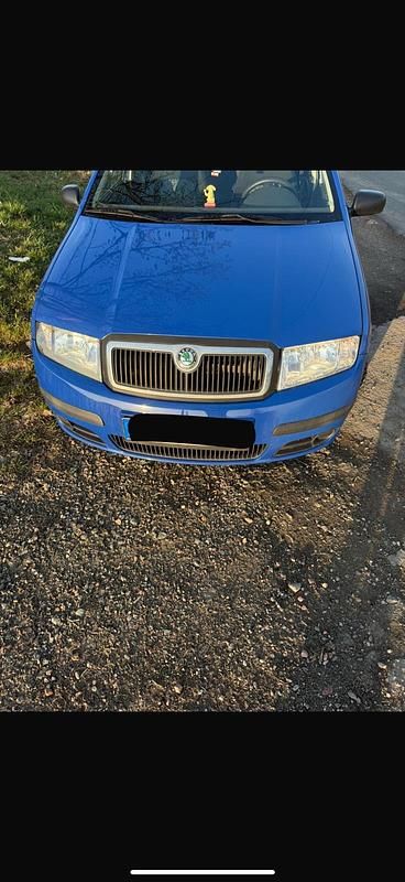 Second-hand Skoda Fabia 68 CP (50 kW) 2006 Albastru Hatchback