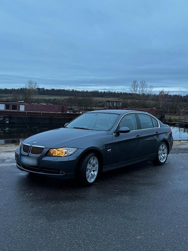 Second-hand BMW 330 231 CP (169 kW) 2006 Gri Berlinǎ