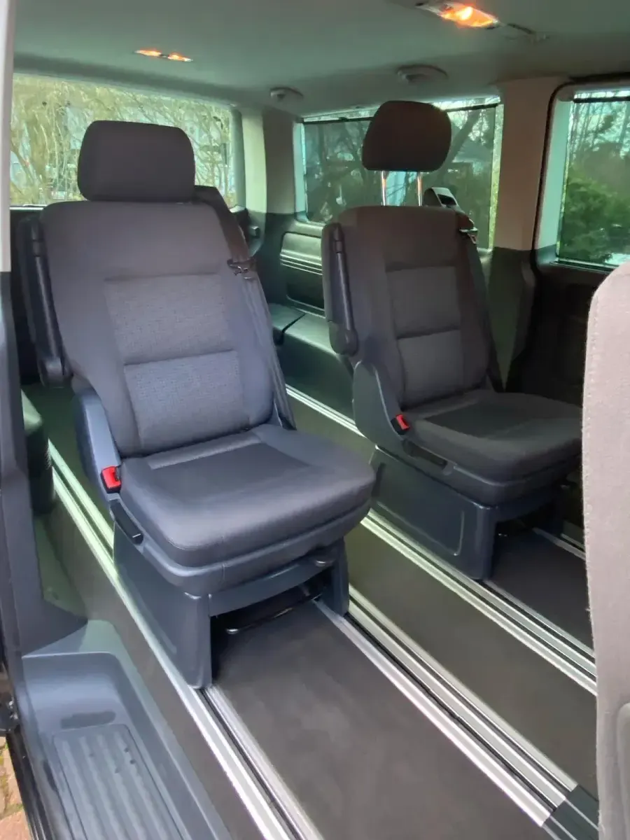 Gebraucht VW Multivan 131 PS (96 kW) 2009 Schwarz Van / Kleinbus
