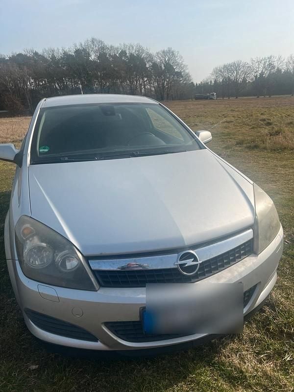 Gebraucht Opel Astra GTC 90 PS (66 kW) 2008 Silber Coupé
