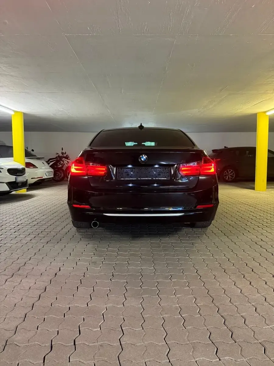 Usata BMW 320 184 CV (135 kW) 2013 Nero Berlina