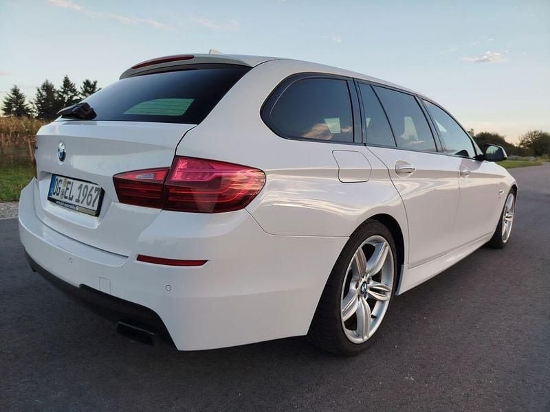 Gebraucht BMW 550 M Sport 381 PS (280 kW) 2016 Weiß Kombi