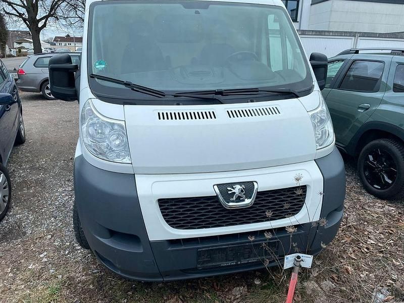 Gebraucht Peugeot Boxer 131 PS (96 kW) 2013 Weiß Van
