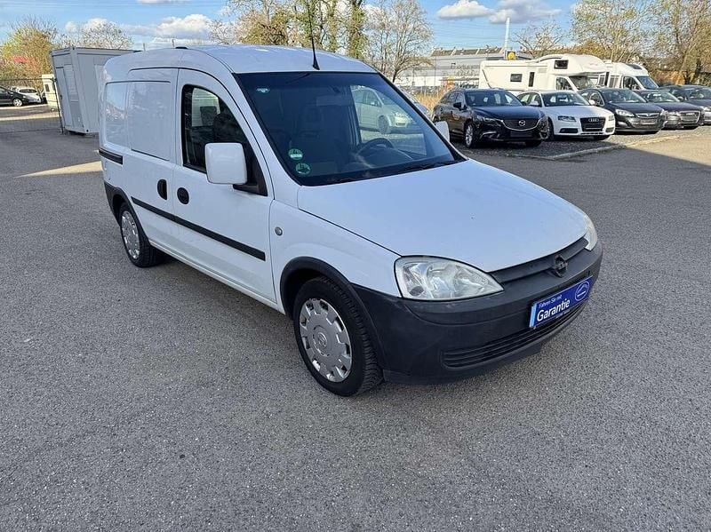 Gebraucht Opel Combo 94 PS (69 kW) 2008 Weiß Van / Kleinbus