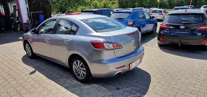 Gebraucht Mazda 3 Center-Line 105 PS (77 kW) 2012 Silber Limousine