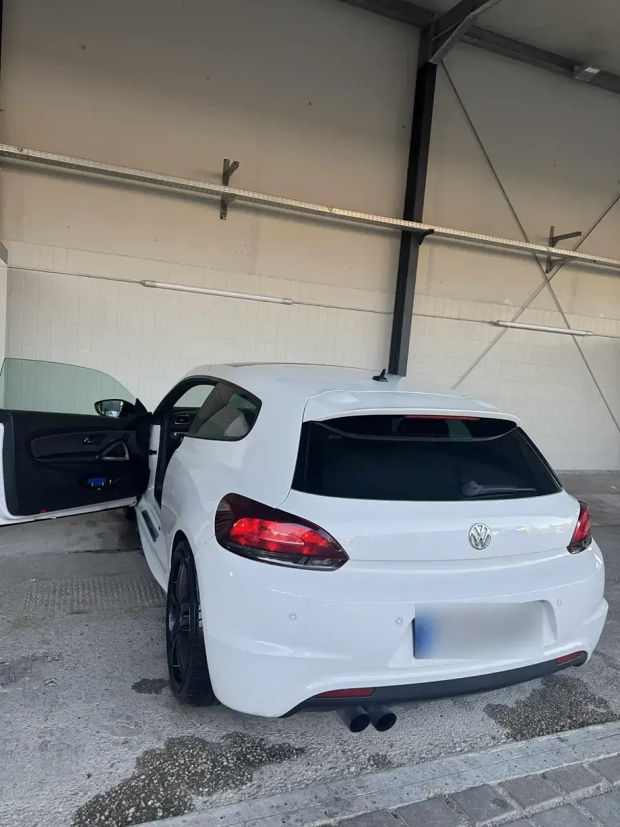 Gebraucht VW Scirocco 160 PS (117 kW) 2012 Weiß Coupé