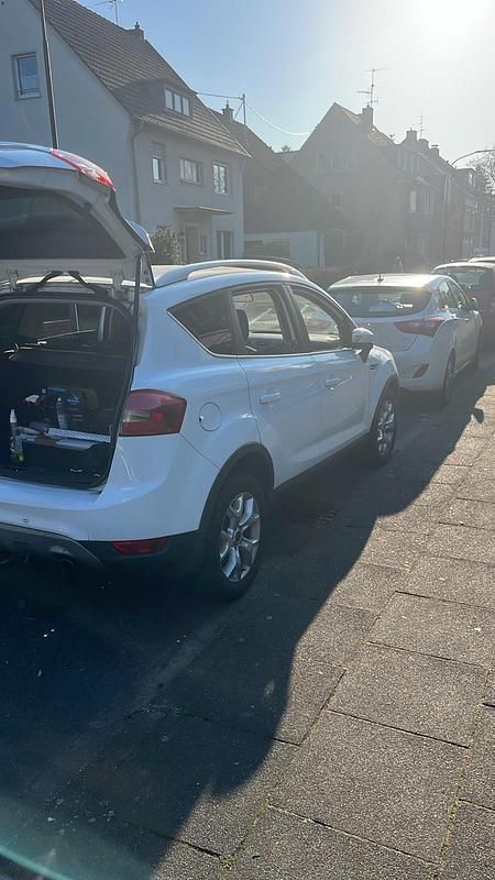Second-hand Ford Kuga 140 CP (102 kW) 2012 Alb SUV