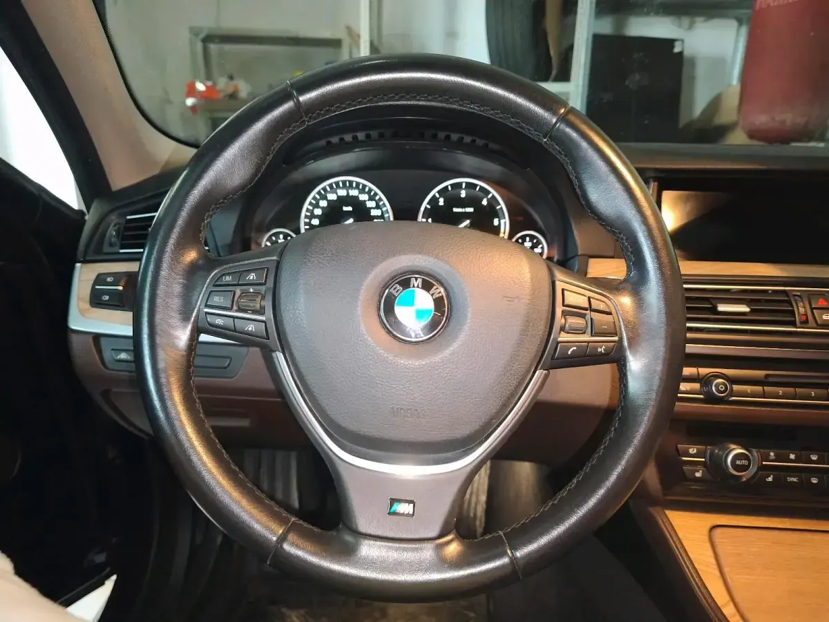 Gebraucht BMW 535 313 PS (230 kW) 2013 Blau Kombi