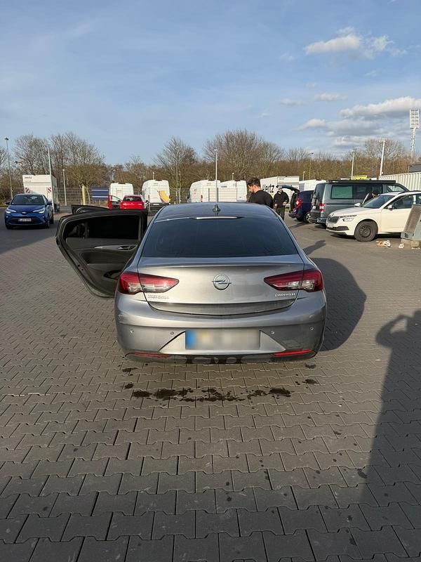 Gebraucht Opel Insignia 136 PS (100 kW) 2017 Grau Limousine