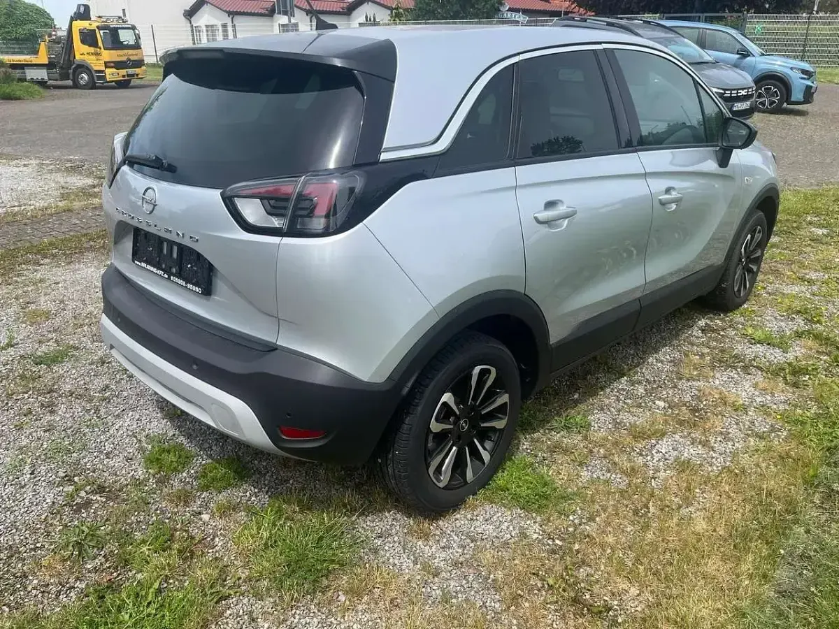 Gebraucht Opel Crossland Elegance 110 PS (80 kW) 2024 Lackierung aluminiumgrau/meta SUV