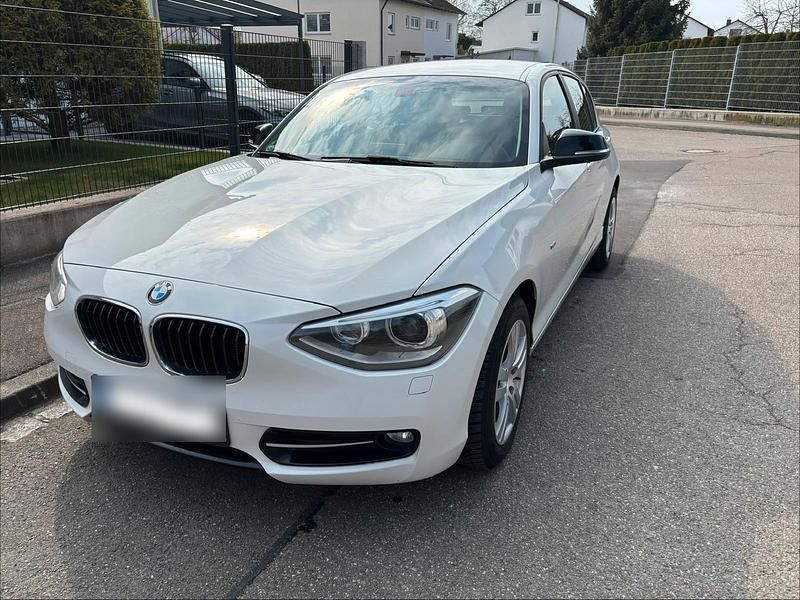 Gebraucht BMW 116 115 PS (84 kW) 2014 Weiß Kleinwagen