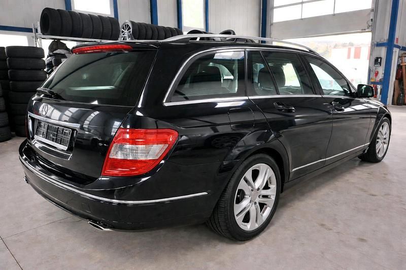 Gebraucht Mercedes C220 170 PS (125 kW) 2008 Schwarz Kombi