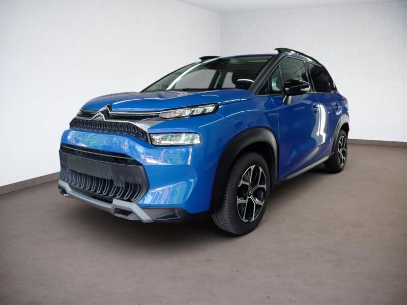 Voltaic blau (metallic) Gebraucht 2024 Citroën C3 Aircross PureTech SUV | 16.880 € (Superpreis) - Bild 1/4