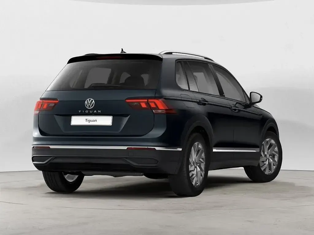 Gebraucht VW Tiguan Active 150 PS (110 kW) 2021 Blau SUV