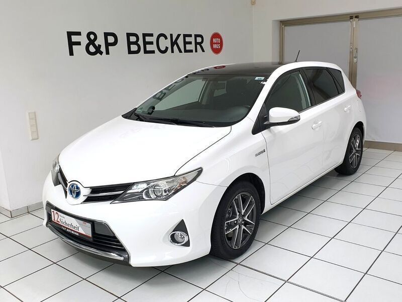 Weiß Gebraucht 2014 Toyota Auris Hybrid Life+ Limousine | 13.490 € (Fairer Preis) - Bild 1/4