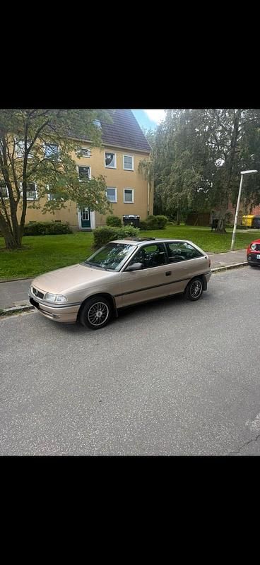 Gebraucht 1996 Opel Astra Kleinwagen | 1.499 € (Fairer Preis) - Bild 1/4