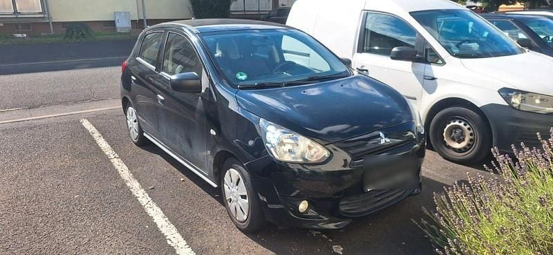 Schwarz Gebraucht 2015 Mitsubishi Space Star Top Kleinwagen | 4.500 € (Guter Preis) - Bild 1/4