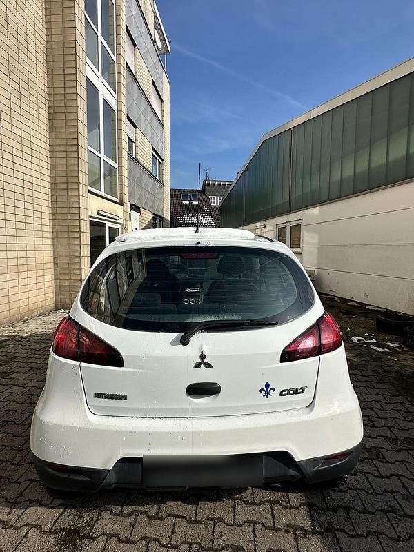 Gebraucht Mitsubishi Colt 75 PS (55 kW) 2008 Weiß Kleinwagen