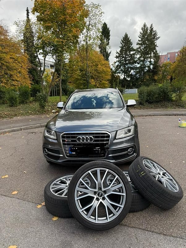 Grau Gebraucht 2015 Audi SQ5 SUV | 19.700 € (Fairer Preis) - Bild 1/4