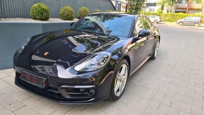 Schwarz Gebraucht 2021 Porsche Panamera 4 Limousine | 69.999 € - Bild 1/4