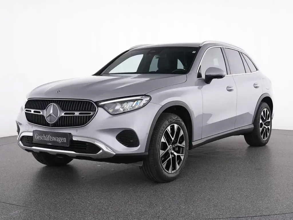 Gebraucht Mercedes GLC300de Avantgarde 197 PS (144 kW) 2026 Silber SUV