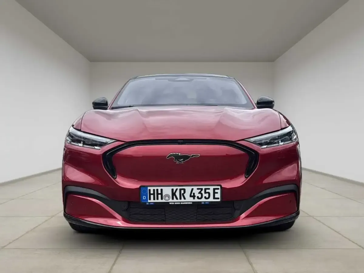 Gebraucht Ford Mustang Mach-E Extended Range 258 kW (351 PS) 2025 Rot SUV