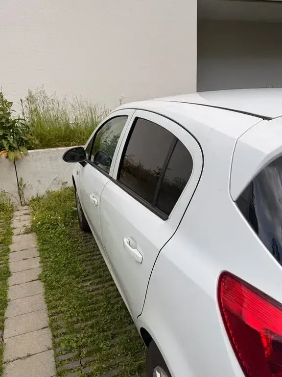 Usado Opel Corsa Innovation 60 CV (44 kW) 2008 Blanco Utilitario