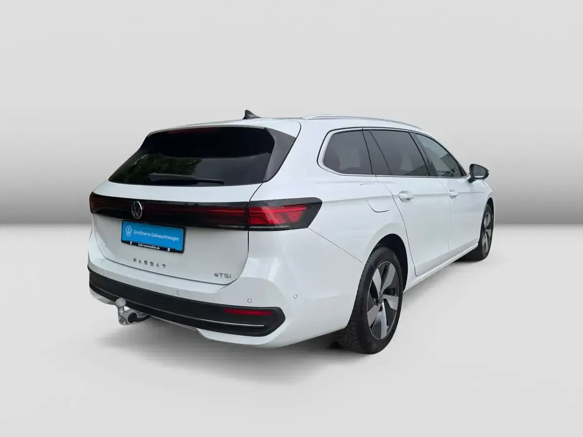 Gebraucht VW Passat Business 150 PS (110 kW) 2025 Weiß Kombi
