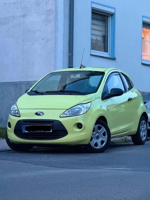 Grün Gebraucht 2013 Ford Ka Kleinwagen | 2.990 € (Fairer Preis) - Bild 1/4