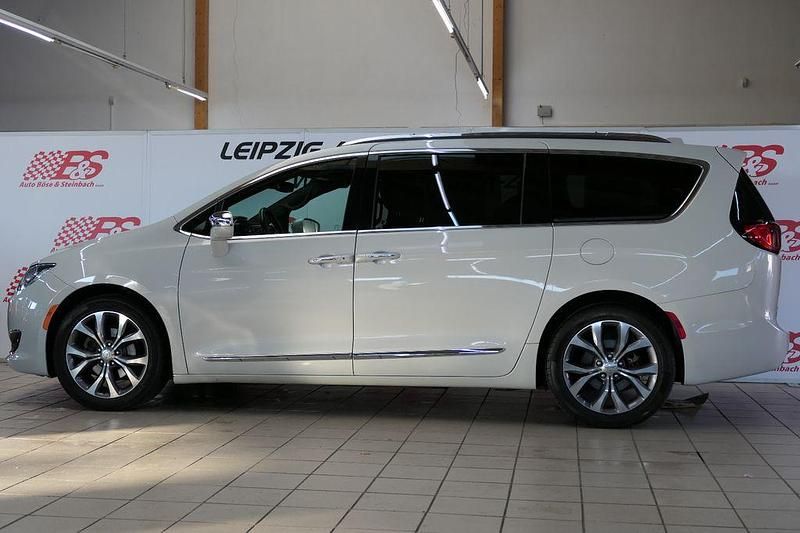 Gebraucht Chrysler Pacifica Limited 287 PS (211 kW) 2020 Weiß Van / Kleinbus