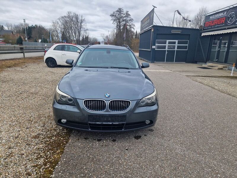 Grau Gebraucht 2006 BMW 523 Advantage Kombi | 2.399 € (Superpreis) - Bild 1/4