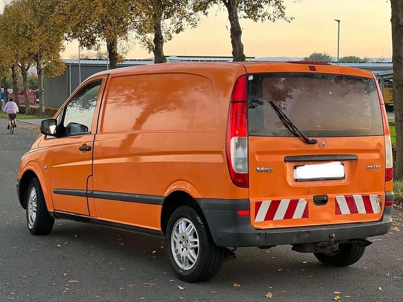 Gebraucht Mercedes Vito 116 PS (85 kW) 2010 Orange Van