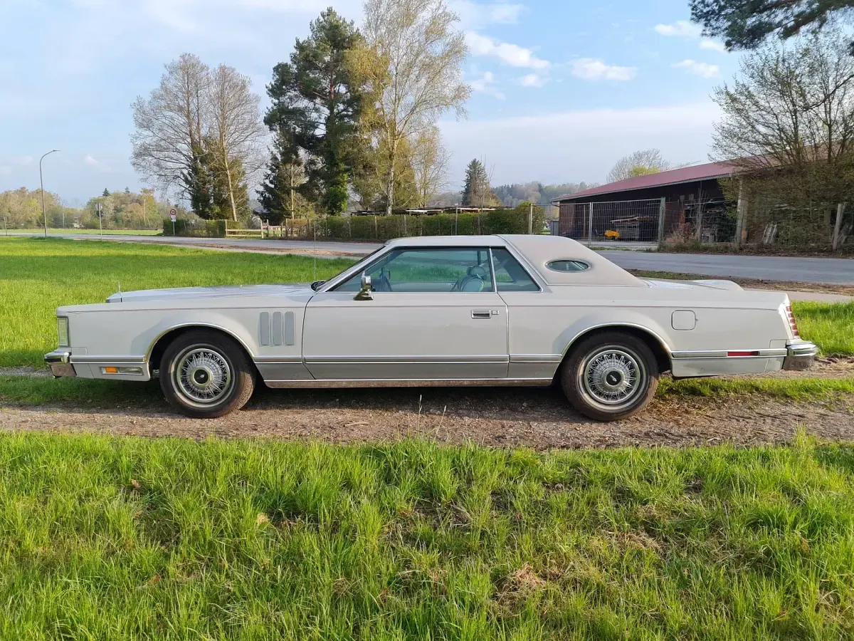 Gebraucht Lincoln Continental 166 PS (122 kW) 1979 Grau Coupé