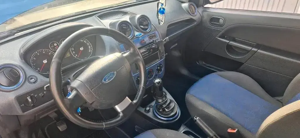 Gebraucht Ford Fiesta 54 PS (39 kW) 2008 Blau Kleinwagen
