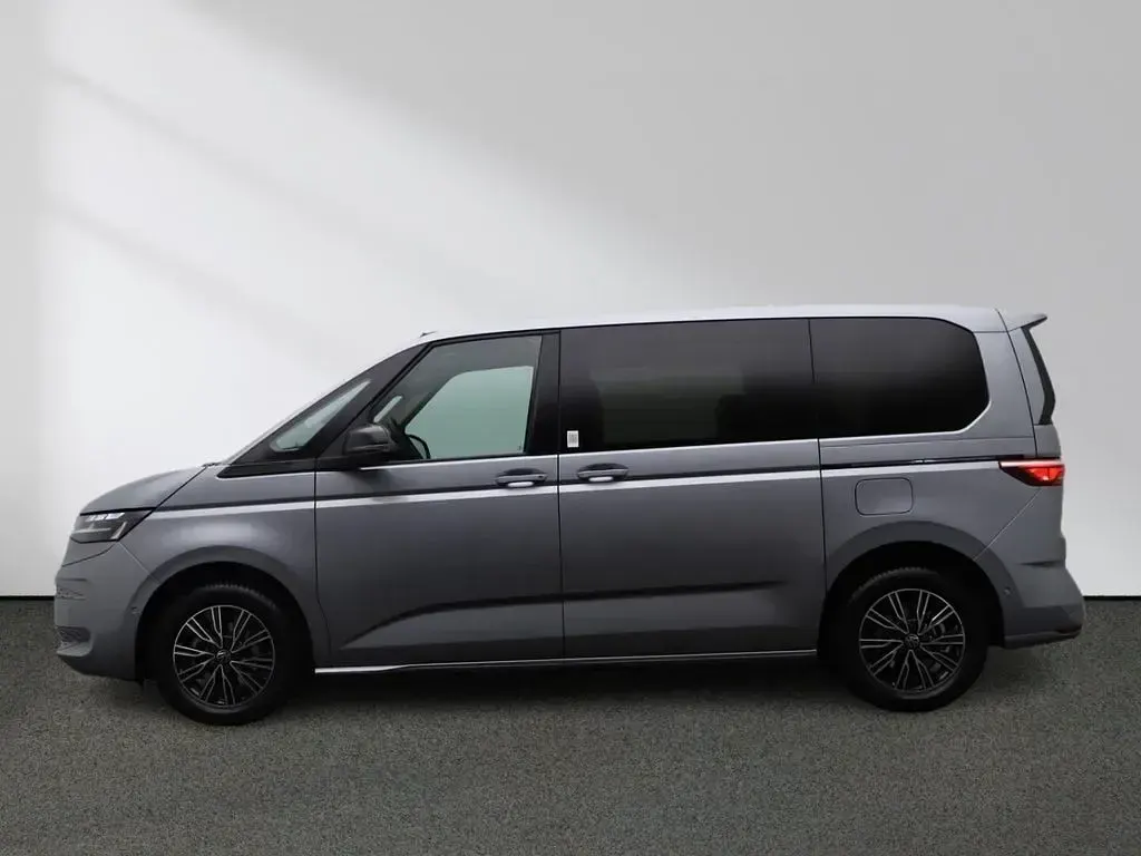 Neu VW Multivan Life 150 PS (110 kW) 2026 Silber Van / Kleinbus