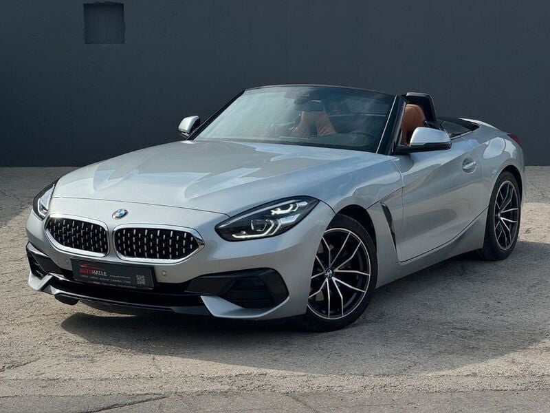 Silber Gebraucht 2022 BMW Z4 Sport Line Cabrio | 39.990 € (Teuer) - Bild 1/4
