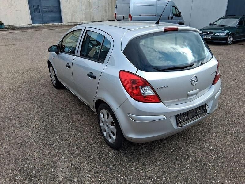 Gebraucht Opel Corsa Selection 69 PS (50 kW) 2011 Silber Kleinwagen