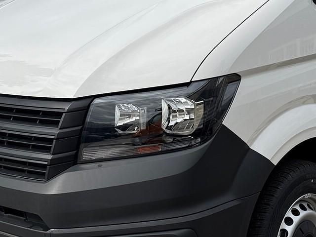 Neu VW Crafter 140 PS (102 kW) 2025 Candyweiß Van