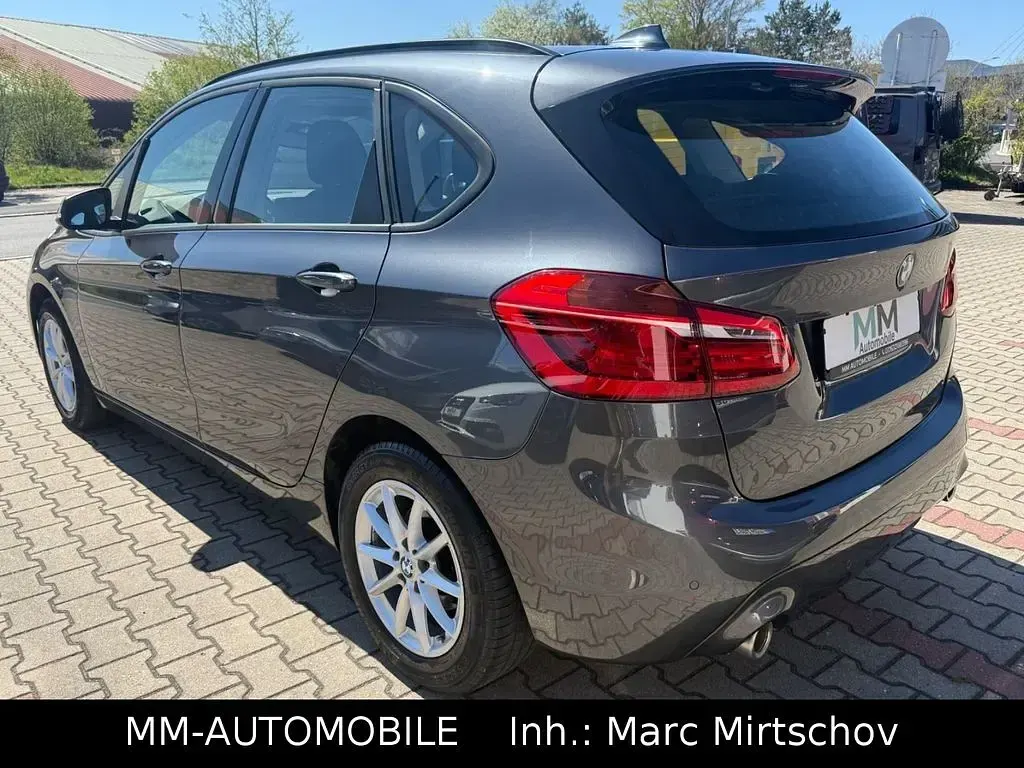 Gebraucht BMW 218 Performance 150 PS (110 kW) 2019 Mineralgrau Van / Kleinbus