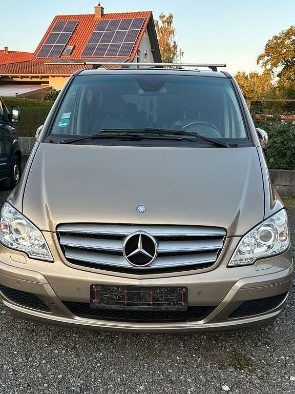 Beige Gebraucht 2012 Mercedes Viano Van / Kleinbus | 15.000 € (Superpreis) - Bild 1/4