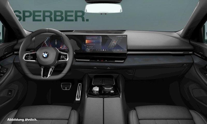 Gebraucht BMW 540 Performance 286 PS (210 kW) 2025 Schwarz Limousine