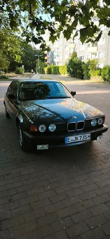 Gebraucht BMW 735 211 PS (155 kW) 1989 Schwarz Limousine